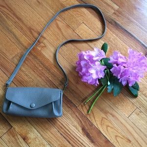 Remi and Reid Envelope Crossbody